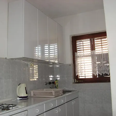 Apartments&rooms Milka Starigrad-Paklenica