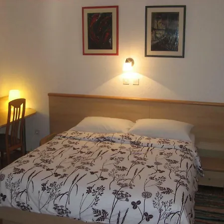 Apartments&rooms Milka Apartman