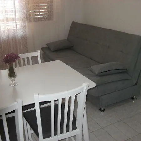 Apartments&rooms Milka Starigrad Paklenica