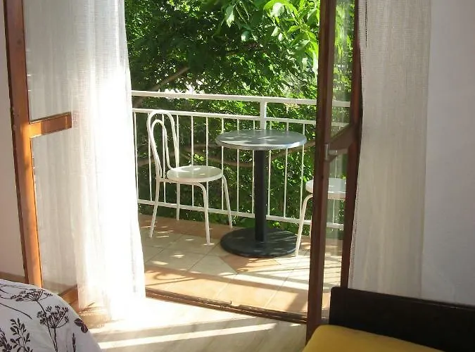 公寓 Apartments&rooms Milka *