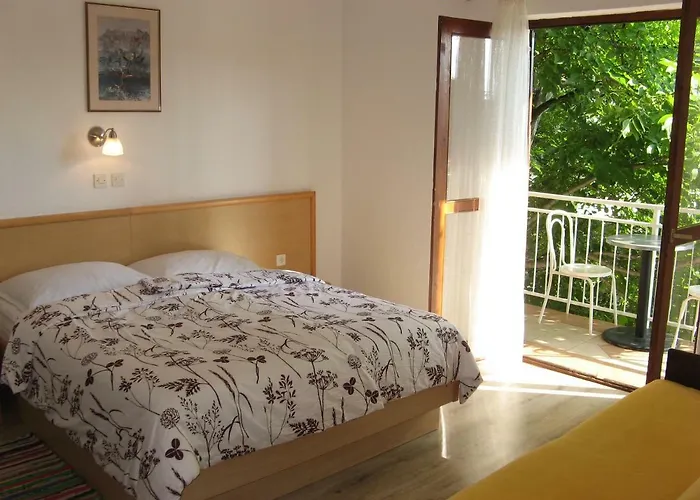 Apartments&rooms Milka Appartement Starigrad Paklenica